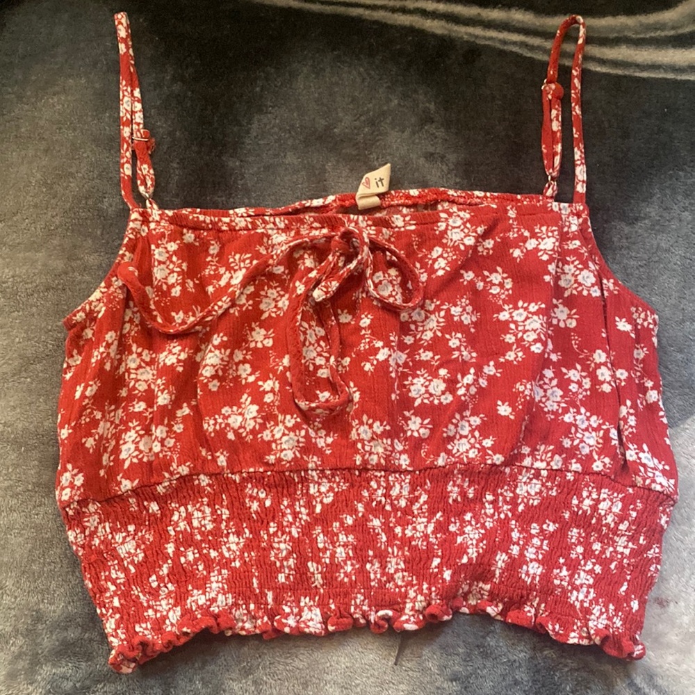 Red crop top y2k